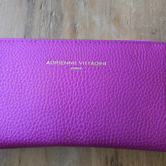 Adrienne Vittadini Pink Women's Charging Wallet - Picture 5 of 14